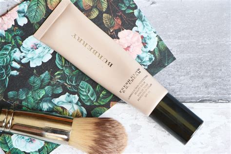 burberry fresh glow foundation review